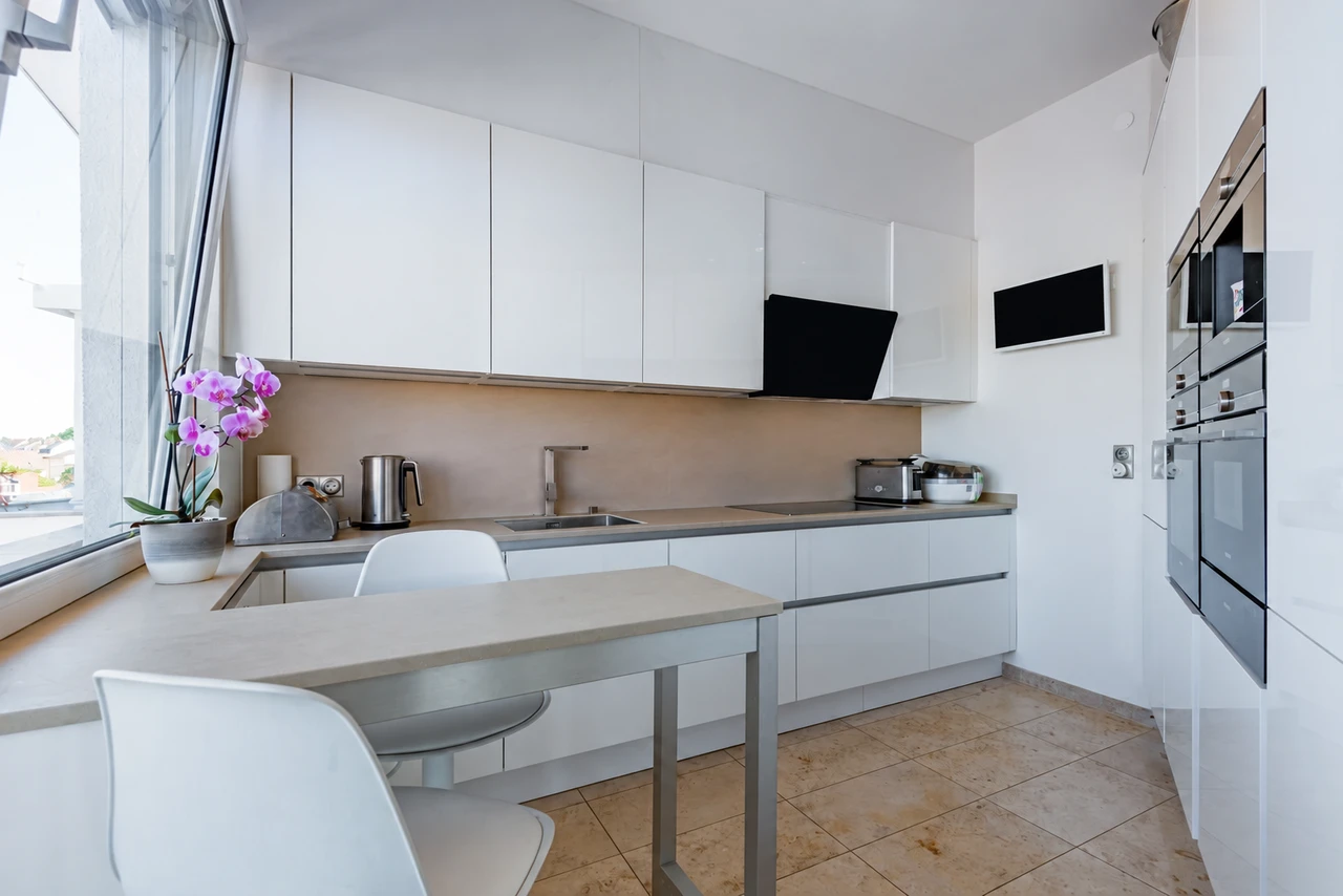 Kitchen in natural tones
